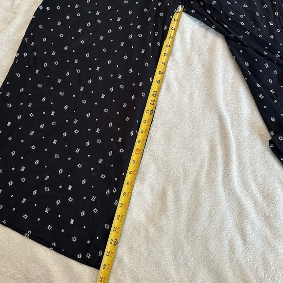 Torrid Pants Womens Black Print Wide Leg Plus Trousers Flowy Pockets size 1R - Picture 12 of 17